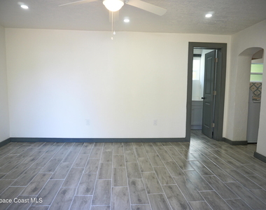 2836 Shwonda Avenue Ne - Photo Thumbnail 4