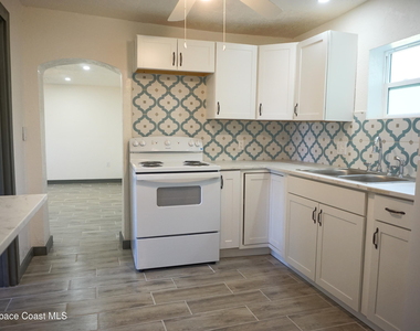 2836 Shwonda Avenue Ne - Photo Thumbnail 12