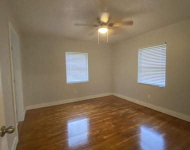 1136 Indian River Avenue - Photo Thumbnail 7