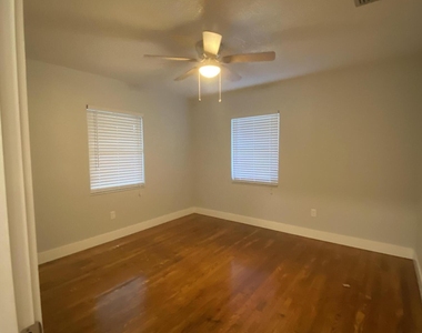 1136 Indian River Avenue - Photo Thumbnail 10
