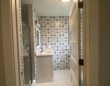 1136 Indian River Avenue - Photo Thumbnail 9