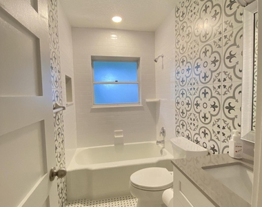 1136 Indian River Avenue - Photo Thumbnail 11