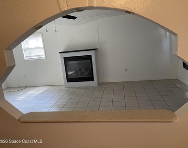 2245 Saint Swithin Lane - Photo Thumbnail 3