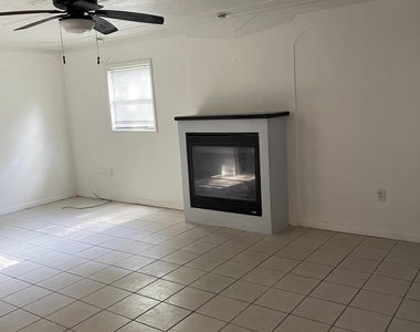 2245 Saint Swithin Lane - Photo Thumbnail 4