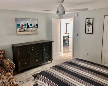 7520 Ridgewood Avenue - Photo Thumbnail 10