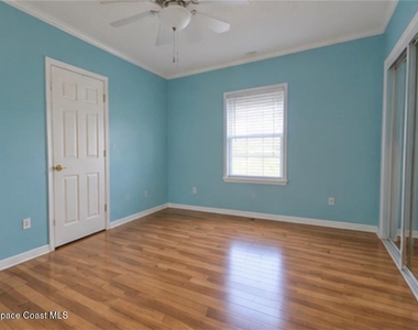 502 Seagull Drive - Photo Thumbnail 7
