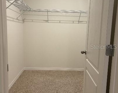 526 Anne Street - Photo Thumbnail 12