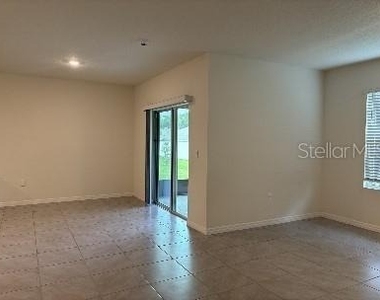 526 Anne Street - Photo Thumbnail 6