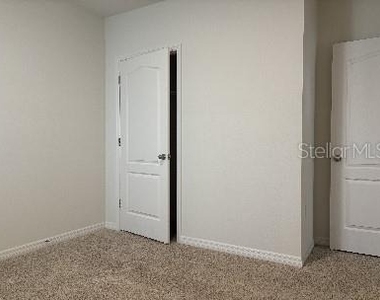 526 Anne Street - Photo Thumbnail 17
