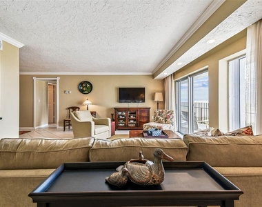 101 Benjamin Franklin Drive - Photo Thumbnail 7