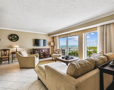 101 Benjamin Franklin Drive - Photo Thumbnail 8