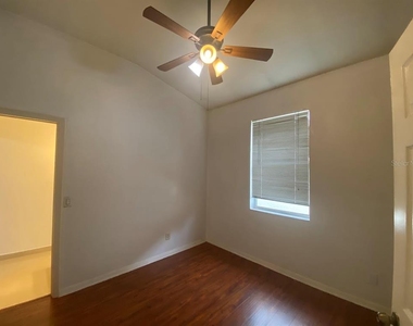 11744 Holly Creek Drive - Photo Thumbnail 29