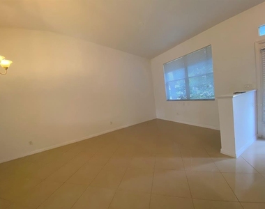 11744 Holly Creek Drive - Photo Thumbnail 15