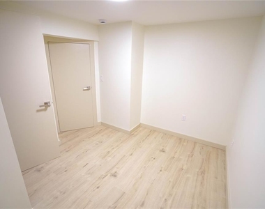 535 14th Avenue S - Photo Thumbnail 10