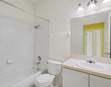 517 Greg Street - Photo Thumbnail 24