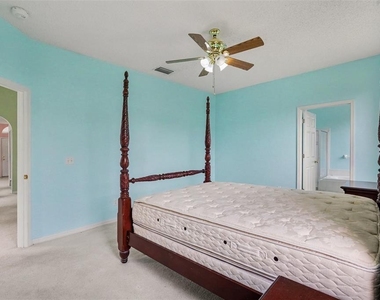 517 Greg Street - Photo Thumbnail 16