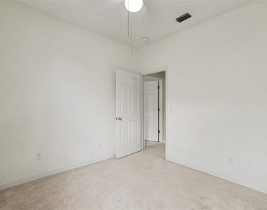 517 Greg Street - Photo Thumbnail 21