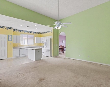 517 Greg Street - Photo Thumbnail 12