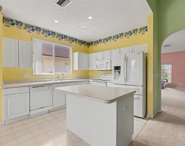 517 Greg Street - Photo Thumbnail 8