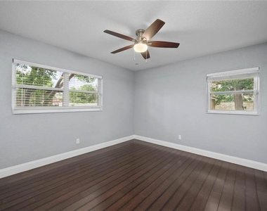 1520 S Church Avenue - Photo Thumbnail 18