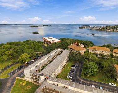 2700 Bayshore Boulevard - Photo Thumbnail 1