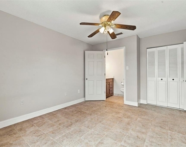 2700 Bayshore Boulevard - Photo Thumbnail 15