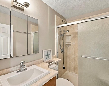 2700 Bayshore Boulevard - Photo Thumbnail 9