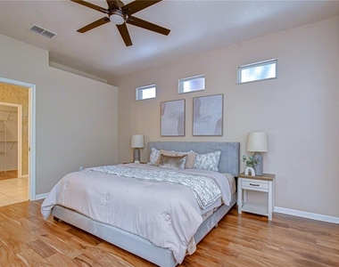 8005 Shaddock Place - Photo Thumbnail 16