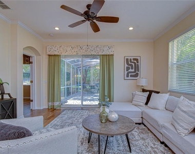 8005 Shaddock Place - Photo Thumbnail 9