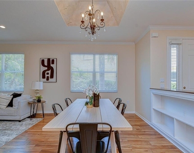 8005 Shaddock Place - Photo Thumbnail 8