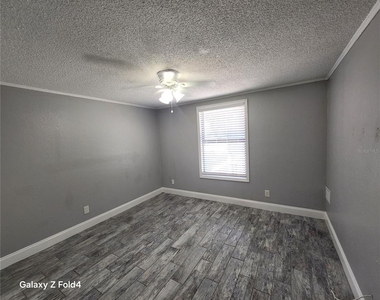 1400 Strawberry Place - Photo Thumbnail 5