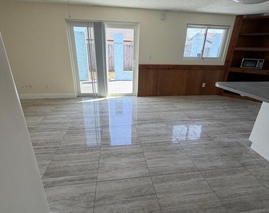 8711 Sage Court - Photo Thumbnail 3