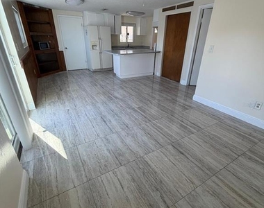 8711 Sage Court - Photo Thumbnail 4