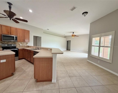10146 Bloomfield Hills Drive - Photo Thumbnail 5