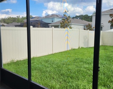 10836 Trailing Vine Drive - Photo Thumbnail 17