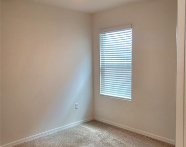 10836 Trailing Vine Drive - Photo Thumbnail 16