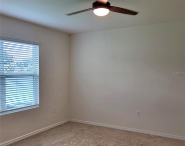 10836 Trailing Vine Drive - Photo Thumbnail 13