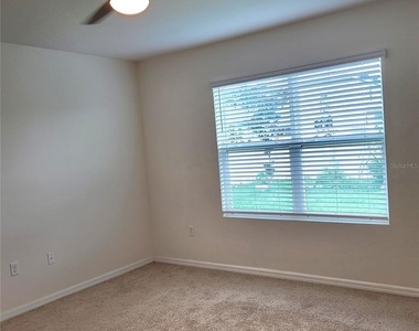 10836 Trailing Vine Drive - Photo Thumbnail 15
