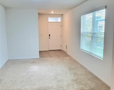 10836 Trailing Vine Drive - Photo Thumbnail 11