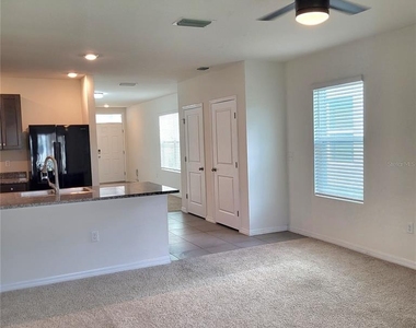 10836 Trailing Vine Drive - Photo Thumbnail 5