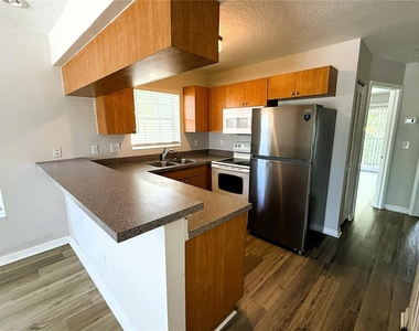 655 3rd Avenue N - Photo Thumbnail 6