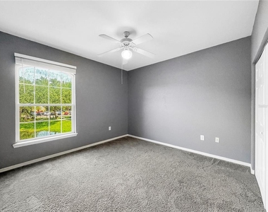 10209 Courtney Palms Boulevard - Photo Thumbnail 10