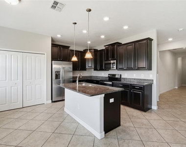 11929 Twilight Darner Place - Photo Thumbnail 9