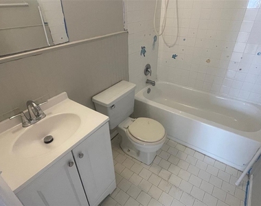 7322 Janczlik Drive - Photo Thumbnail 12