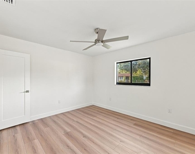 3215 W Dewey Street - Photo Thumbnail 24