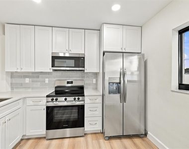 3215 W Dewey Street - Photo Thumbnail 9
