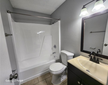 239 Red Maple Place - Photo Thumbnail 14