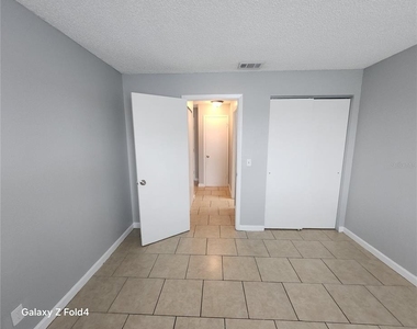 239 Red Maple Place - Photo Thumbnail 10