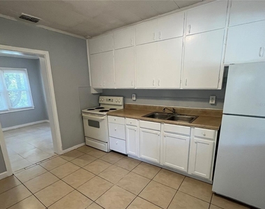 1311 5th Street Ne - Photo Thumbnail 9