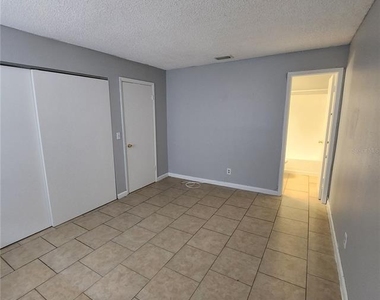 237 Thorn Tree Place - Photo Thumbnail 12